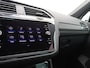 Volkswagen Tiguan 1.5 TSI R-Line Business+ 150PK DSG Trekhaak, Matrix LED Verlichting, 19" LM Velgen, Navi, Keyless, Stoelverwarming