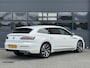 Volkswagen Arteon Shooting Brake 1.4 TSI EHYBRID R-LINE BUSINESS+ I SCHUIF/KANTELDAK I STOELVERWARMING I APPLE CARPLAY I P-CAMERA