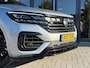 Volkswagen Touareg 3.0 TSi eHybrid 4MOTION R 462PK Maxton ABT 22inch HUD Nightvision Luchtvering 360 camera Puglia leder