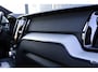 Volvo XC60 2.0 T6 AWD R-Design Rijklaarprijs-Garantie Panorama dak Trekhaak Apple/Android Led Camera