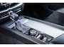 Volvo XC60 2.0 T6 AWD R-Design Rijklaarprijs-Garantie Panorama dak Trekhaak Apple/Android Led Camera