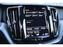 Volvo XC60 2.0 T6 AWD R-Design Rijklaarprijs-Garantie Panorama dak Trekhaak Apple/Android Led Camera