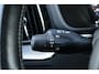 Volvo XC60 2.0 T6 AWD R-Design Rijklaarprijs-Garantie Panorama dak Trekhaak Apple/Android Led Camera