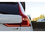 Volvo XC60 2.0 T6 AWD R-Design Rijklaarprijs-Garantie Panorama dak Trekhaak Apple/Android Led Camera