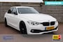 BMW 3-Serie 318i 136pk Luxury automaat ECC/navi/cruise/trekhaak/lm velgen