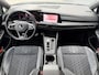 Volkswagen Golf Variant BWJ 2022 | 1.5 eTSI 131PK R-Line AUTOMAAT | TREKHAAK | 19'' LMV | SPORSTOELEN | PDC | LED | NAVI | CLIMA | CARPLAY |