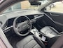 Kia Niro EV DYNAMICPLUSLINE 64.8 KWH (100% SOH) I TREKHAAK I SCHUIF/KANTELDAK I STOELVERWARMING I P-CAMERA