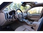 Porsche Cayenne 3.0 S E-Hybrid ⚡ | SPORT CHRONO ⏱️ | PANO ☀️ | BOSE 🔊 | CARPLAY 📱 | ELEK. TREKHAAK 🔗 | SOFTCLOSE | LEDER