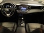 Toyota RAV4 2.5 Hybrid Dynamic Plus - ORIGINEEL NEDERLANDSE AUTO - AUTOMAAT - PARKEERSENSOREN VOOR EN ACHTER - 360 GRADEN CAMERA - TREKHAAK - VOLLEDIG LEDERE BEKLEDING