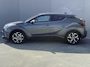 Toyota C-HR / C-HR+ 2.0 Hybrid Executive / Trekhaak Afneembaar / Apple Carplay/Android Auto / Stoelverwarming + stuurverwarming  / Achteruitrijcamera /  Vollederen interieur/  Elektrische stoel(en)