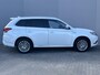 Mitsubishi Outlander 2.4 PHEV Intense+ 100% dealer onderhouden/ 8 jaar garantie /  4wd Drive / Schuif-Kantel Dak / Navigatie Dmv Apple Carplay&Android Auto / Stoel-Stuur Verwarming / Achteruitrij Camera / Elektr. Achterklep / Keyless Entry&Start /