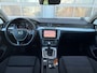 Volkswagen Passat 1.6 TDI 120PK Comfortline Aut. Navi Camera Trekhaak NW APK!