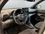 Toyota Yaris Cross 1.5 HYBRID DYNAMIC SILVERLINE GARANTIE 2035 NAVIGATIE . STUUR EN STOEL VERWARMING . ADAPTIEVE CRUICE CONTROL .