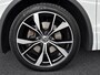 Volkswagen Tiguan 1.4 TSI 245pk DSG eHybrid R-Line Business+ · Panoramadak · Camera · Wegklapbare Trekhaak · Apple/Android Car Play · 20'' Inch · Dodehoeksensor · Stoelverwarming ·