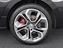 Skoda Octavia Combi 1.4 TSI 245PK DSG iV RS PHEV · Camera · Wegklapbare Trekhaak · Cruise Control · Stoelverwarming · 19'' Inch ·