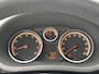Opel Corsa 1.4-16V rijd en schakelt goed ! koopje ! lelijk