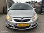 Opel Corsa 1.4-16V rijd en schakelt goed ! koopje ! lelijk