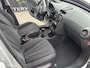 Opel Corsa 1.4-16V rijd en schakelt goed ! koopje ! lelijk