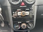 Opel Corsa 1.4-16V rijd en schakelt goed ! koopje ! lelijk