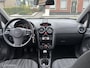 Opel Corsa 1.4-16V rijd en schakelt goed ! koopje ! lelijk