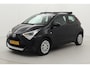 Toyota Aygo 1.0 VVT-i x-play | Elektrisch vouwdak | Fietsensteun | Apple Carplay / Android Auto | Airco | Camera | DAB | Bluetooth