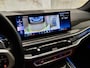 BMW X5 xDrive50e M Sport Pro , NL-auto, Sky Lounge Pano, luchtv., CraftedClarity, carbon, H/K, massage, 22", tr.haak, softclose, privacy