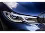 BMW 3-Serie Touring 330e xDrive M-Pakket 292PK|Pano|360°|HUD|Rijmodus|Tr.Haak|Sfeer|Keyless|Laser|Digital Key e.o.