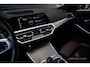 BMW 3-Serie Touring 330e xDrive M-Pakket 292PK|Pano|360°|HUD|Rijmodus|Tr.Haak|Sfeer|Keyless|Laser|Digital Key e.o.