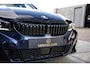 BMW 3-Serie Touring 330e xDrive M-Pakket 292PK|Pano|360°|HUD|Rijmodus|Tr.Haak|Sfeer|Keyless|Laser|Digital Key e.o.