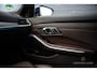 BMW 3-Serie Touring 330e xDrive M-Pakket 292PK|Pano|360°|HUD|Rijmodus|Tr.Haak|Sfeer|Keyless|Laser|Digital Key e.o.
