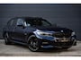 BMW 3-Serie Touring 330e xDrive M-Pakket 292PK|Pano|360°|HUD|Rijmodus|Tr.Haak|Sfeer|Keyless|Laser|Digital Key e.o.