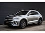 Volkswagen T-Roc 1.5 TSI 3x R-Line 150PK|Pano|Camera|Keyless|ACC|Front Assist|Trekhaak|Carplay e.o.