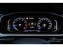 Volkswagen T-Roc 1.5 TSI 3x R-Line 150PK|Pano|Camera|Keyless|ACC|Front Assist|Trekhaak|Carplay e.o.