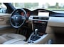 BMW 3-Serie Touring 325i M-Sport *Xenon*Leder*Carplay*Cruise control*