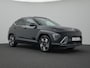 Hyundai Kona 1.6 GDI HEV Premium Sky Full Hybride Automaat met Panorama schuifdak, Navigatie, Lederen bekleding en Climate Control Private lease een KONA Hybrid al vanaf € 409 p/m!