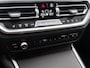 BMW 3-Serie 330e xDrive | Dravit Grau | Camera | Stoelverwarming | Memory Stoelen |