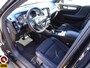 Volvo XC40 2.0 T4 Momentum Pro
