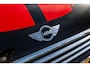 MINI Clubman 1.5 Cooper Chili Serious Business Panoramadak I Leder Alcantara I Sportstoelen I Navigatie I Stoelverwarming I NAP