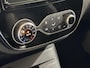Renault Captur 150PK TCe Intens Automaat | 1ste Eigenaar | Trekhaak | 1200kg Trekgewicht | Cruise Control | Climate Control | Navigatie | Camera | Parkeersensoren | Licht & Regen Sensor | Armsteun |