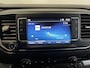 Toyota PROACE Electric Shuttle Long Extra Range Cool 75 kWh 9persoons PERSONENBUS Navigatie Apple Carplay/Android Auto Parkeersensoren Cruise Control Lichtmetalen velgen Getinte ramen Airco