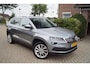Skoda Karoq 1.5 TSI ACT Style Business Autom Panodak Leder/Alcantara Navi Camera Clima Adaptieve Cruise 2x PDC LMV Trekh ENZ.