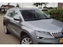 Skoda Karoq 1.5 TSI ACT Style Business Autom Panodak Leder/Alcantara Navi Camera Clima Adaptieve Cruise 2x PDC LMV Trekh ENZ.