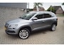 Skoda Karoq 1.5 TSI ACT Style Business Autom Panodak Leder/Alcantara Navi Camera Clima Adaptieve Cruise 2x PDC LMV Trekh ENZ.