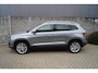 Skoda Karoq 1.5 TSI ACT Style Business Autom Panodak Leder/Alcantara Navi Camera Clima Adaptieve Cruise 2x PDC LMV Trekh ENZ.