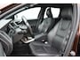 Volvo XC60 T5 245PK Polar+ Automaat / Adaptive Cruise Control / Elektrische stoelen met geheugen / Elektrisch schuifdak / Achteruitrijcamera / Stoelverwarming / Parkeersensoren V+A / Trekhaak