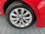 Renault Clio 1.0 TCe Bi-Fuel Zen l APPLE | ANDROID AUTO l AIRCO l PARKEERSENSOREN l ALL SEASON BANDEN | 1E EIGENAAR | TANKEN VOOR € 0,86 PER LITER