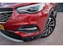 Opel Grandland X 1.2 Turbo Business Executive Automaat Panoramadak Lederen comfort stoelen Stoelverwarming/koeling Etc. Etc.