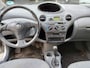 Toyota Yaris 1.3-16V VVT-i Luna