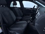 Volkswagen T-Roc 1.5 TSI R-Line Edition 150 PK DSG | Verlangde garantie | Panorama dak | Matrix koplampen | Trekhaak | Keyless |