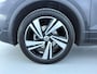Volkswagen T-Roc 1.5 TSI R-Line Edition 150 PK DSG | Verlangde garantie | Panorama dak | Matrix koplampen | Trekhaak | Keyless |
